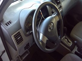 2010 TOYOTA COROLLA, WHITE, LE, 1.8L, AT, FWD.  Z25188